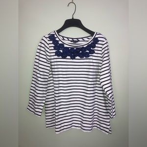 Lands End Embroidered Floral Top Women’s Medium 10-12 Blue and White Stripes